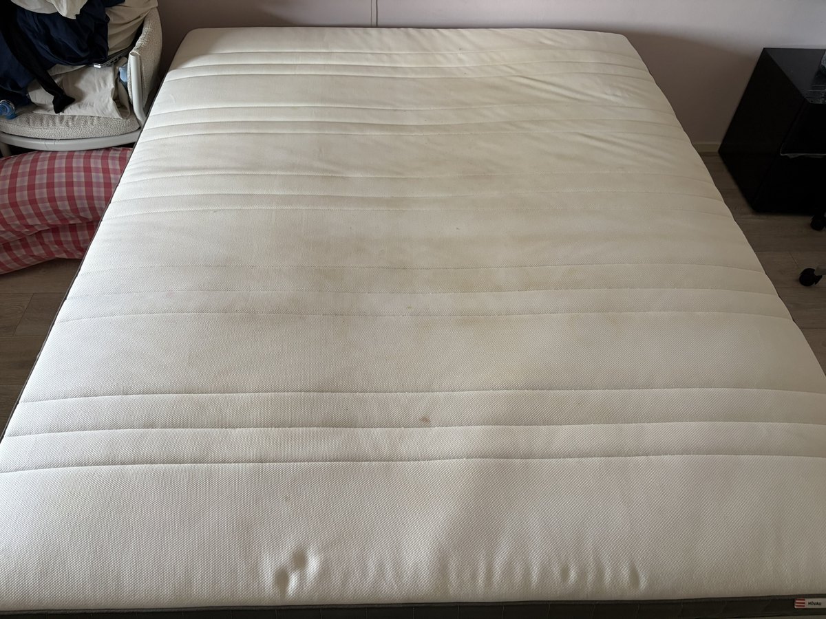 Matras na dieptereiniging door Versfris